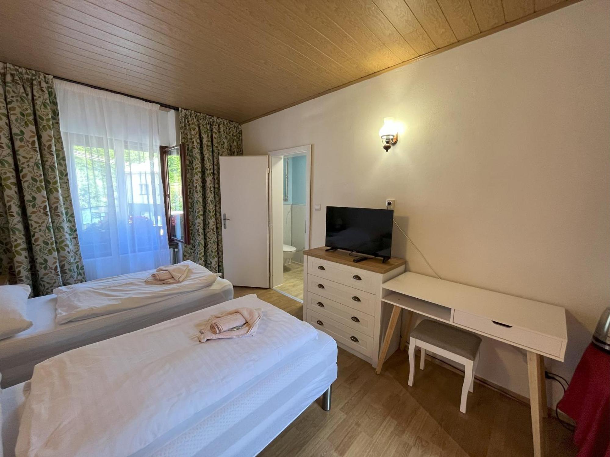 Country House & Restaurant Hronec Dış mekan fotoğraf