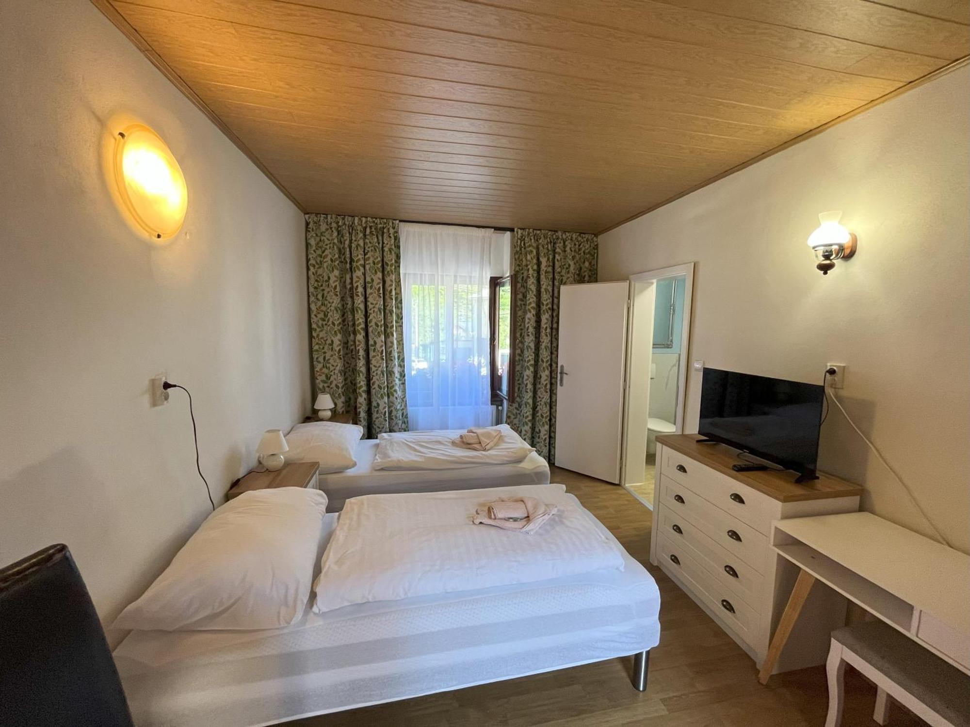 Country House & Restaurant Hronec Dış mekan fotoğraf